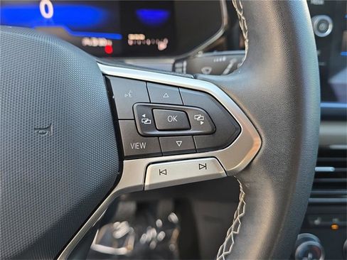 Used 2022 Volkswagen Taos SE image 21
