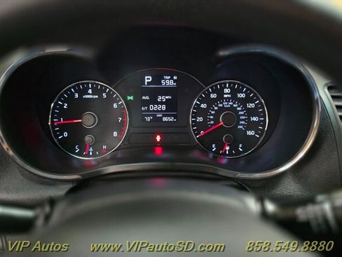 Used 2017 Kia Forte LX image 18