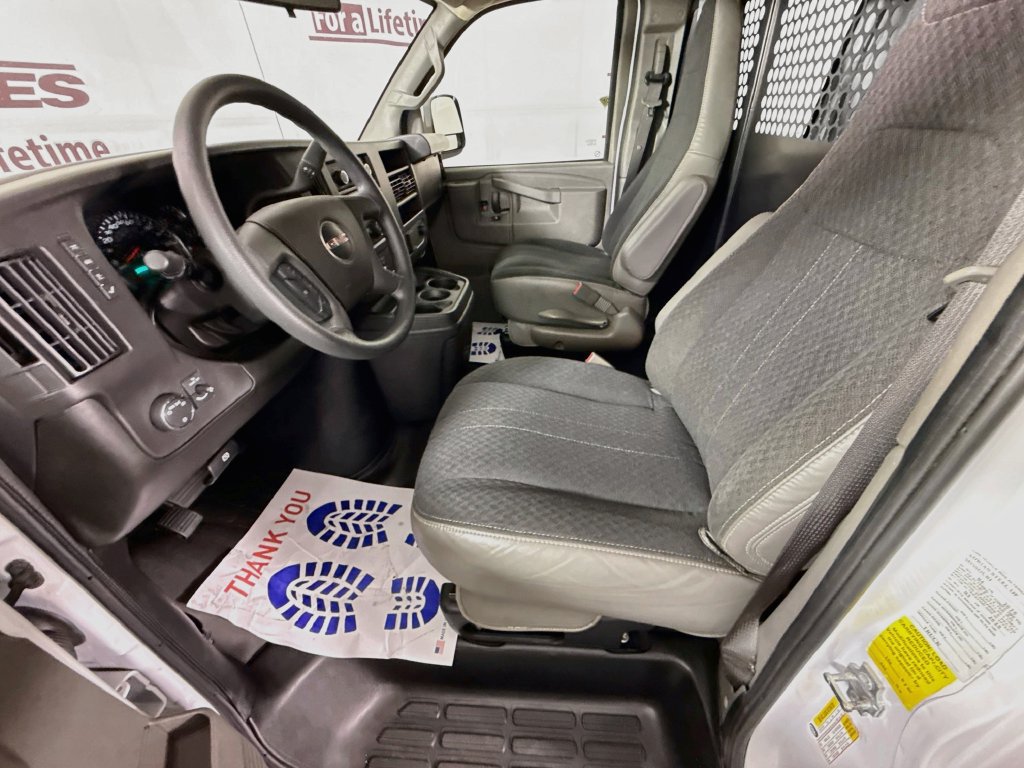 Used 2025 GMC Savana 2500 w/ Driver Convenience Package RWD image 22