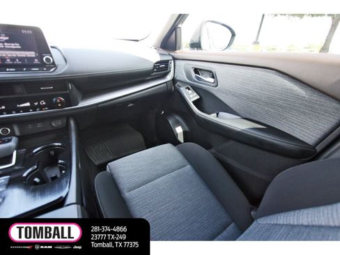 Used 2023 Nissan Rogue SV FWD image 11