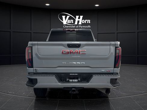 Used 2024 GMC Sierra 3500 AT4 w/ AT4 Premium Plus Package AWD/4WD image 4
