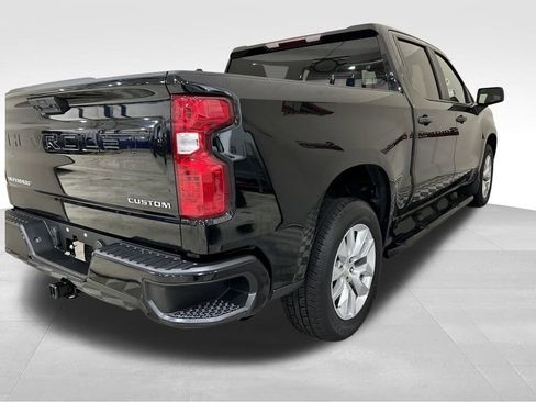 Used 2022 Chevrolet Silverado 1500 Custom image 6