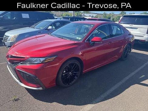 Used 2023 Toyota Camry XSE FWD image 5