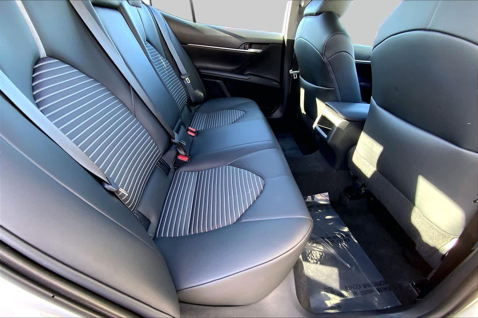 Used 2023 Toyota Camry SE w/ Convenience Package FWD image 19