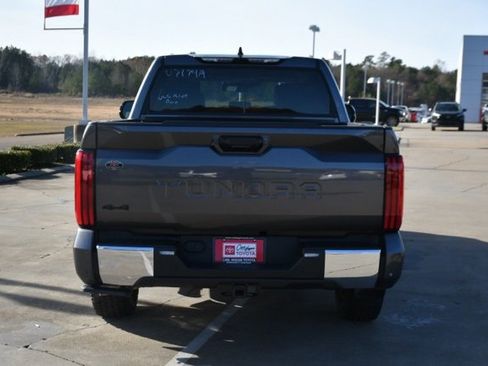 Used 2022 Toyota Tundra SR5 image 4