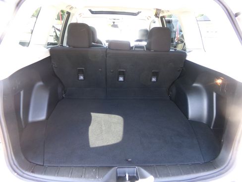 Used 2016 Subaru Forester 2.5i Premium w/ All-Weather Package image 21