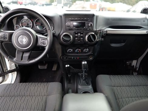 Used 2011 Jeep Wrangler Unlimited Sport image 18