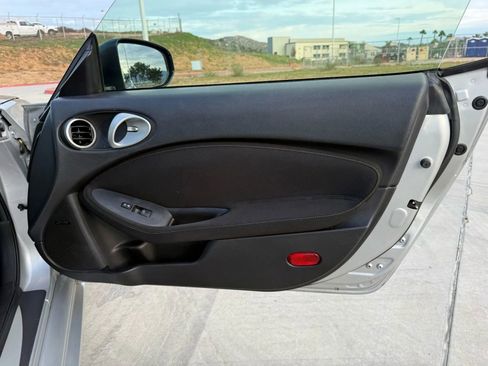 Used 2020 Nissan 370Z Sport Coupe 2D image 19