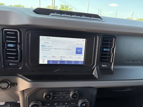 Used 2021 Ford Bronco Black Diamond w/ Sasquatch Package AWD/4WD image 15