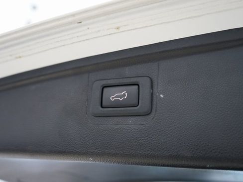 Used 2018 Subaru Outback 2.5i Limited image 50