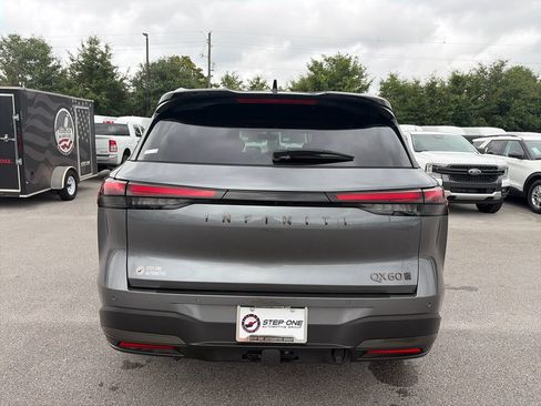Used 2026 INFINITI QX60 Autograph w/ Dark Cargo Package AWD/4WD image 6
