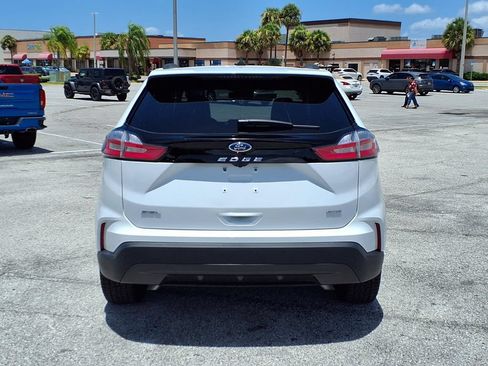 Used 2023 Ford Edge SEL w/ Sport Appearance Package AWD/4WD image 6