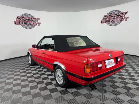 Used 1991 BMW 325i Convertible image 15