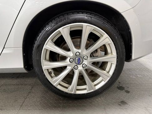 Used 2016 Volvo S60 T5 Inscription Platinum image 5