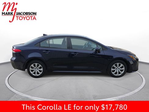 Used 2023 Toyota Corolla LE image 7