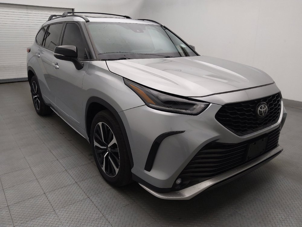 Used 2021 Toyota Highlander XSE AWD/4WD image 13