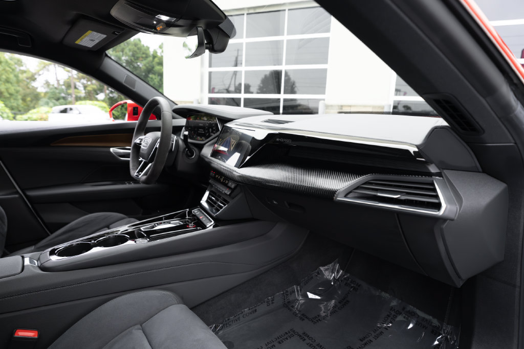 Used 2022 Audi e-tron GT Premium Plus AWD/4WD image 31