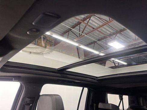Used 2023 GMC Yukon XL Denali AWD/4WD image 25