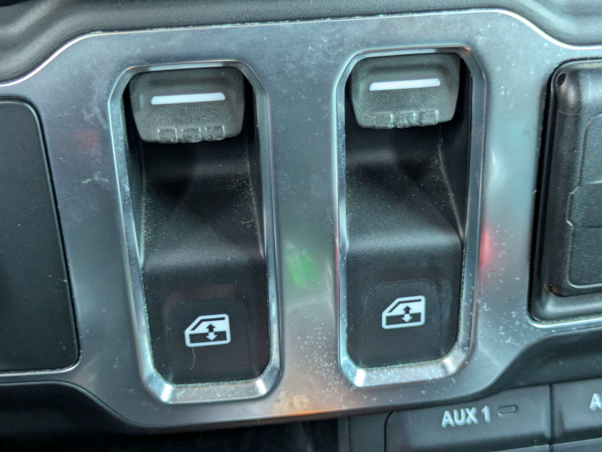Used 2020 Jeep Wrangler Sport AWD/4WD image 12