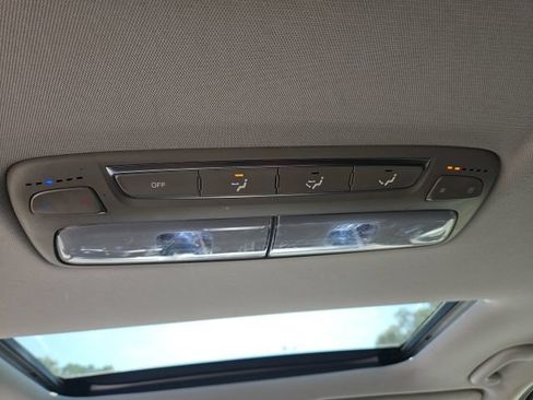 Used 2020 Kia Telluride S FWD image 48