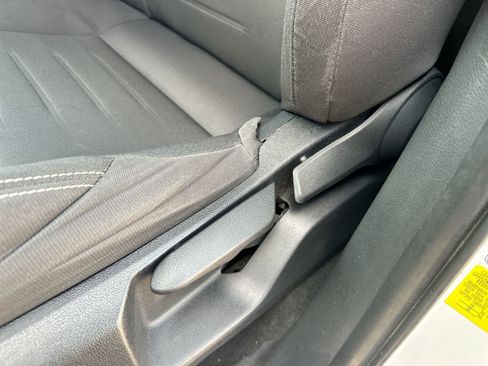 Used 2024 Toyota Tacoma TRD Off-Road image 12