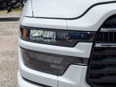 New 2026 RAM 2500 Big Horn AWD/4WD image 9