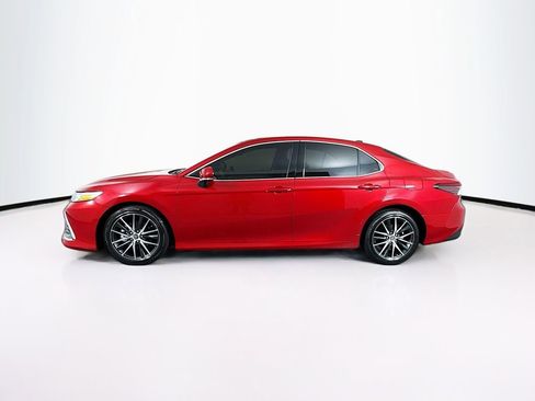 Used 2024 Toyota Camry XLE image 6
