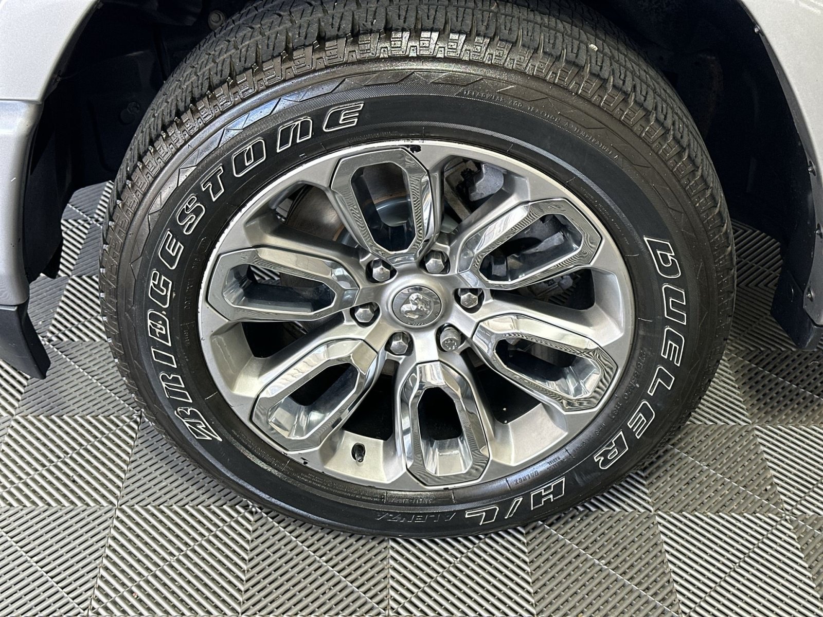 Used 2022 RAM 1500 Laramie w/ Sport Appearance Package AWD/4WD image 12
