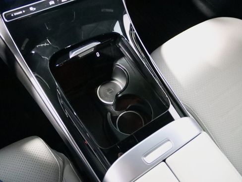 Used 2025 Mercedes-Benz GLC 300 4MATIC Coupe image 49