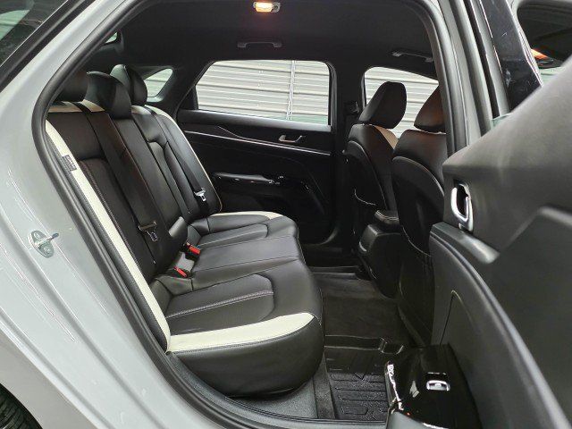 Used 2025 Kia K5 GT-Line AWD/4WD image 17