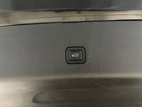 Certified 2022 Chevrolet Traverse RS w/ LPO, Floor Liner Package image 27