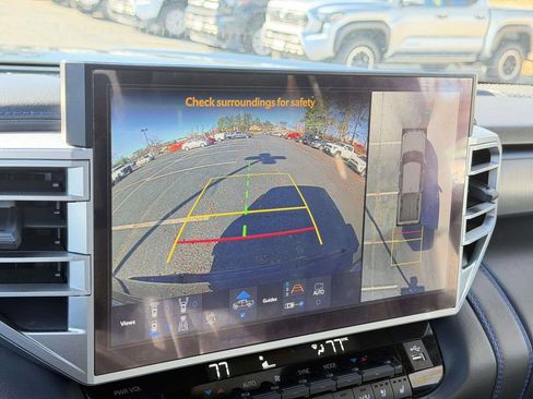 Used 2025 Toyota Tundra Platinum image 4