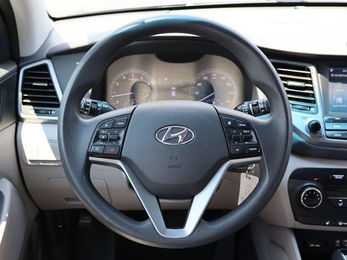 Used 2018 Hyundai Tucson SEL FWD image 22