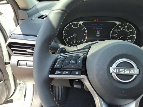 New 2026 Nissan Altima 2.5 SR w/ SR Premium Package FWD image 23