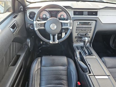 Used 2012 Ford Mustang Premium image 11