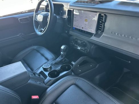 Certified 2025 Ford Bronco Badlands AWD/4WD image 18