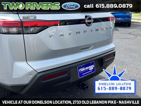 Used 2022 Nissan Pathfinder SV FWD image 7