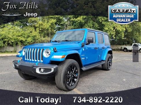 Used 2022 Jeep Wrangler Unlimited Sahara image 3