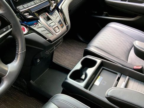 Used 2023 Honda Odyssey Elite image 15