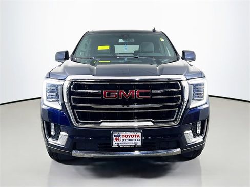 Used 2021 GMC Yukon SLT w/ SLT Luxury Plus Package image 9