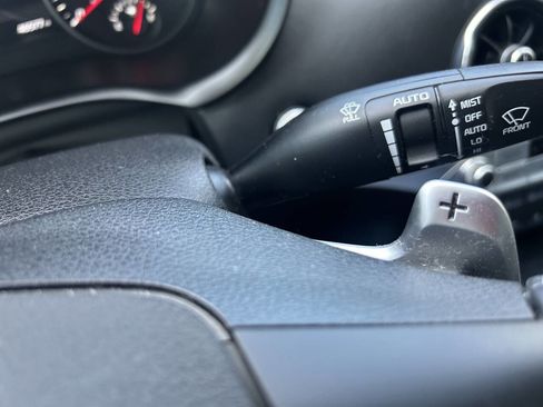 Used 2018 Kia Stinger Premium image 43