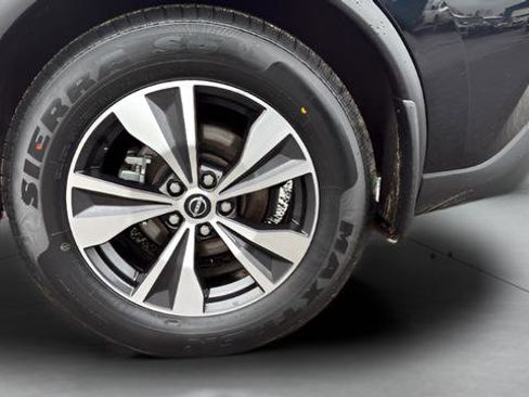 Used 2024 Nissan Murano SV AWD/4WD image 17