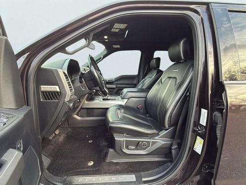 Used 2018 Ford F150 Platinum w/ Equipment Group 701A Luxury image 14