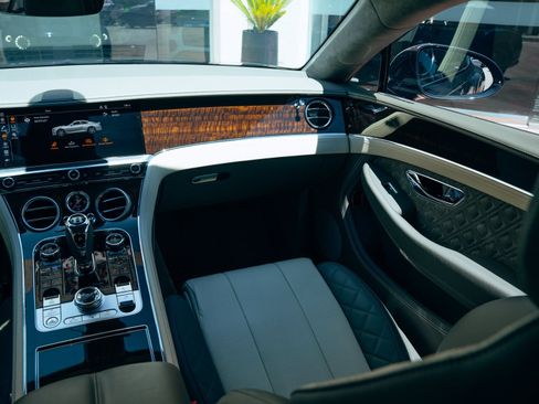 Used 2022 Bentley Continental GT AWD/4WD image 23