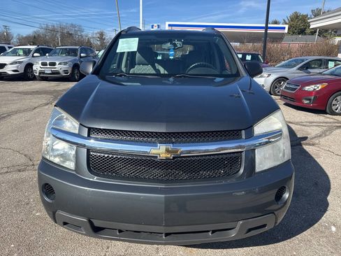 Used 2009 Chevrolet Equinox LS image 2