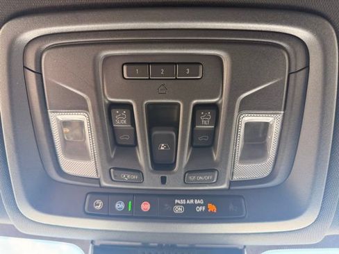 Used 2025 GMC Sierra 3500 AT4 w/ AT4 Premium Plus Package AWD/4WD image 20