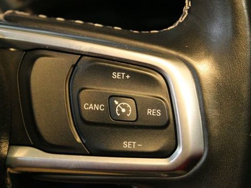 Used 2022 Jeep Wrangler Unlimited Sahara w/ Cold Weather Group image 21