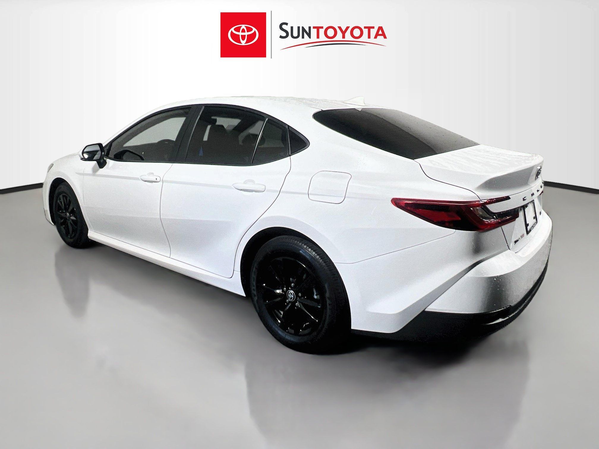 Used 2025 Toyota Camry LE FWD image 6