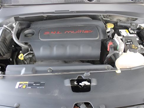 Used 2022 Jeep Compass Latitude image 36