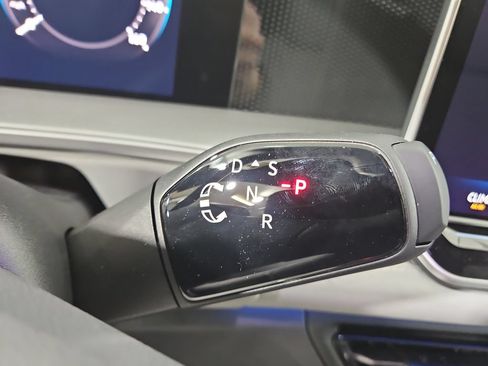 New 2026 Volkswagen Tiguan SE R-Line AWD/4WD image 23